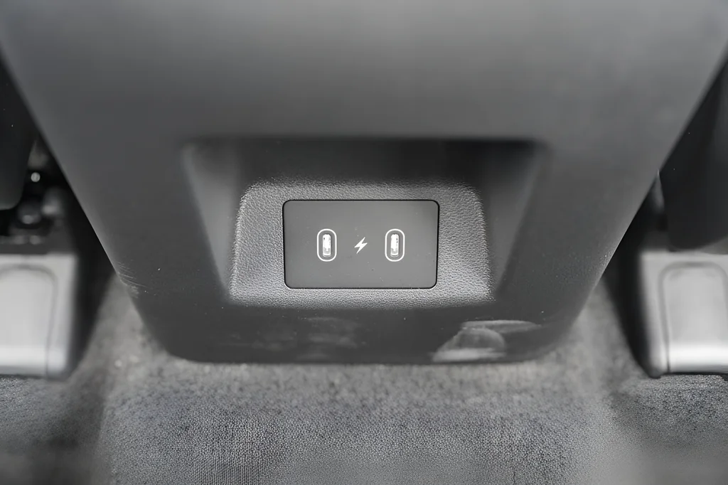 Used 2026 Black Hyundai SEL image 50