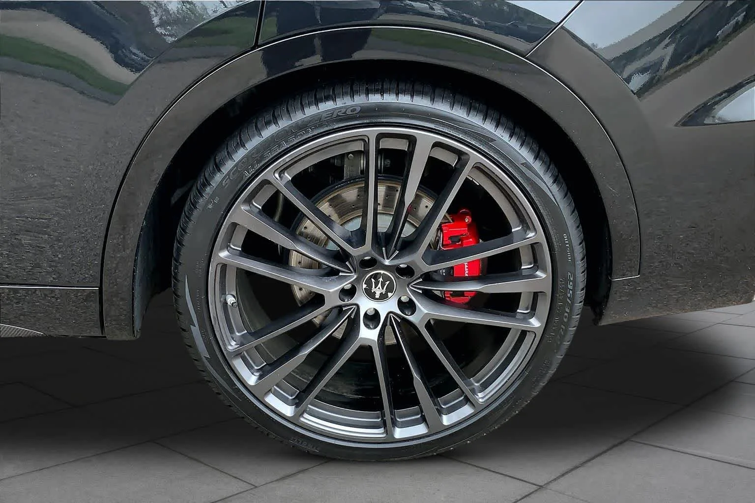 Used 2021 Nero Ribelle Metallic Maserati Trofeo image 11