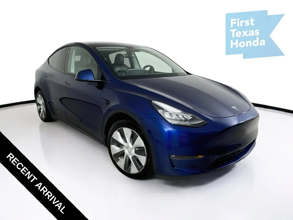 Used 2021 Deep Blue Metallic Tesla Long Range image 1