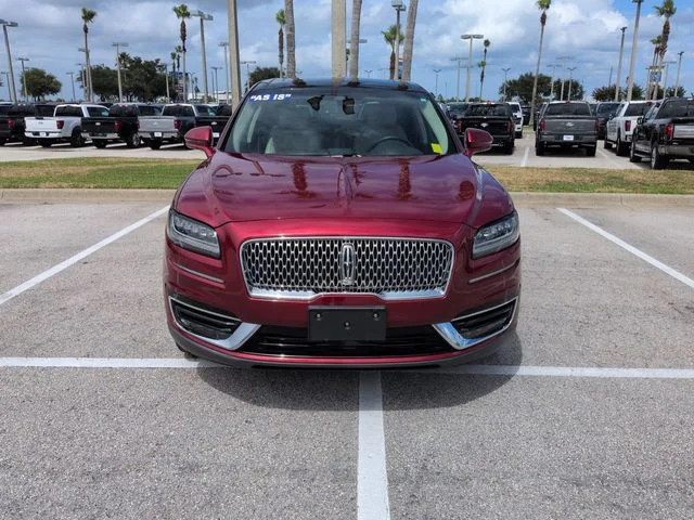 Used 2019 Ruby Red Metallic Lincoln Reserve image 9