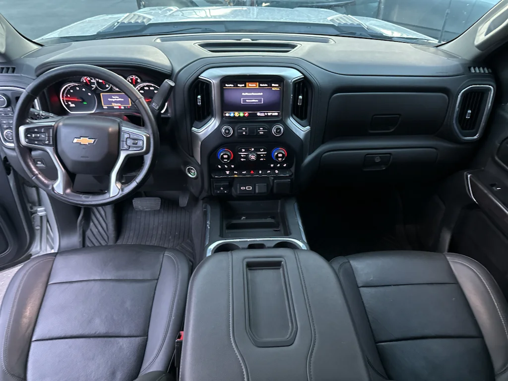 Used 2021 Silver Ice Metallic Chevrolet LTZ image 7