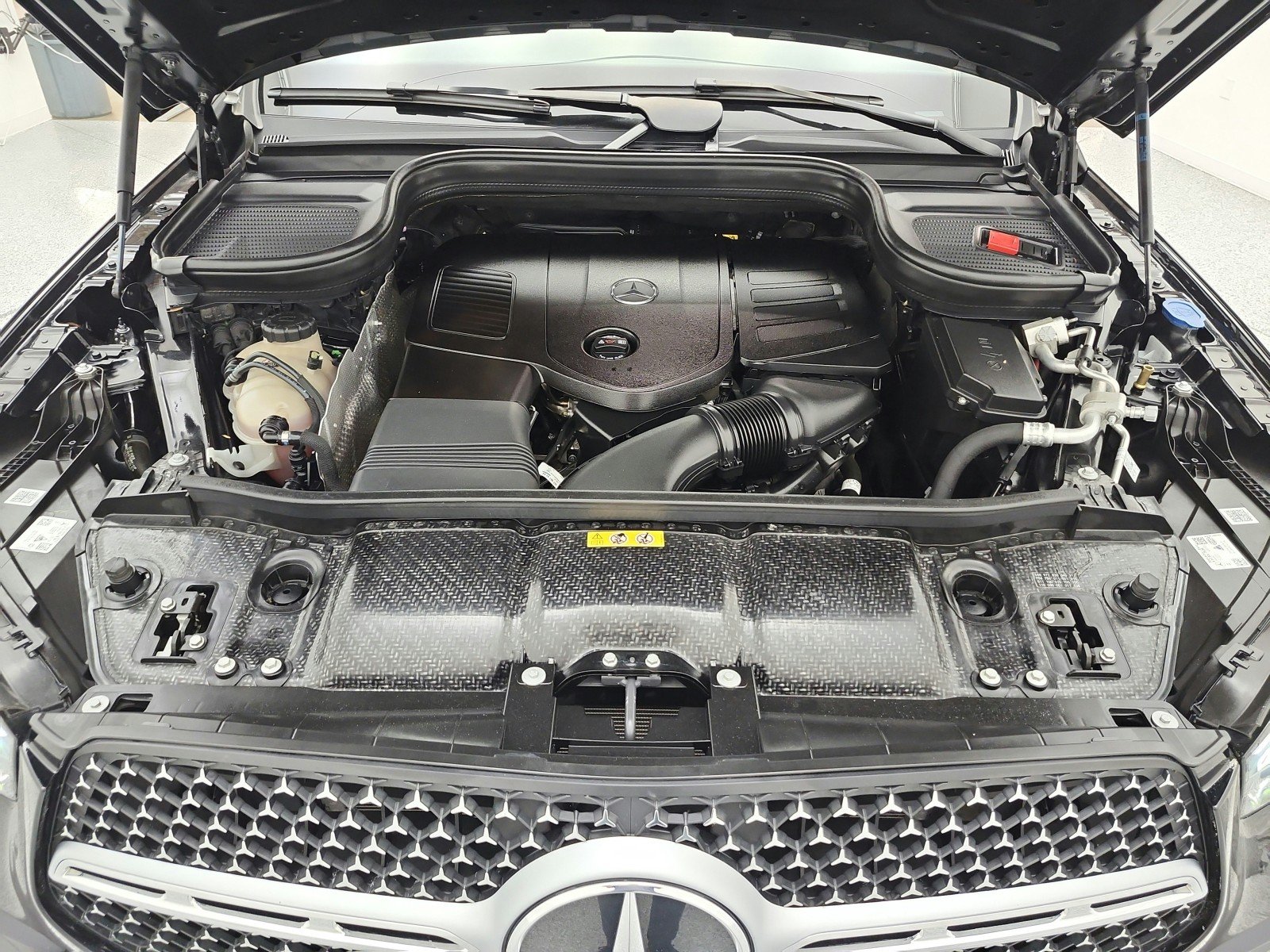 Used 2024 Black Mercedes-Benz GLE 350 4MATIC® SUV image 24