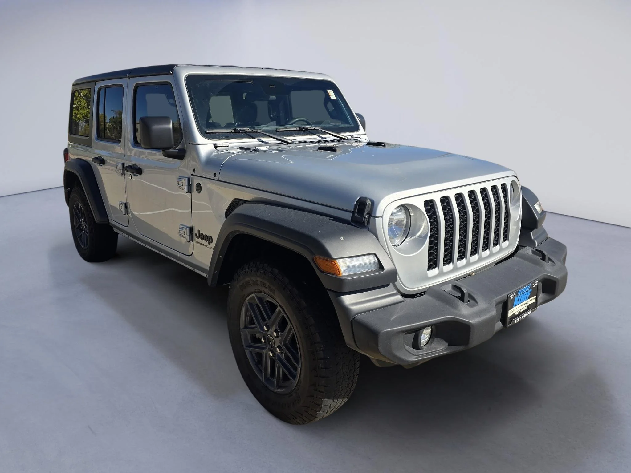 Used 2024 Silver Zynith Clearcoat Jeep Sport S image 8