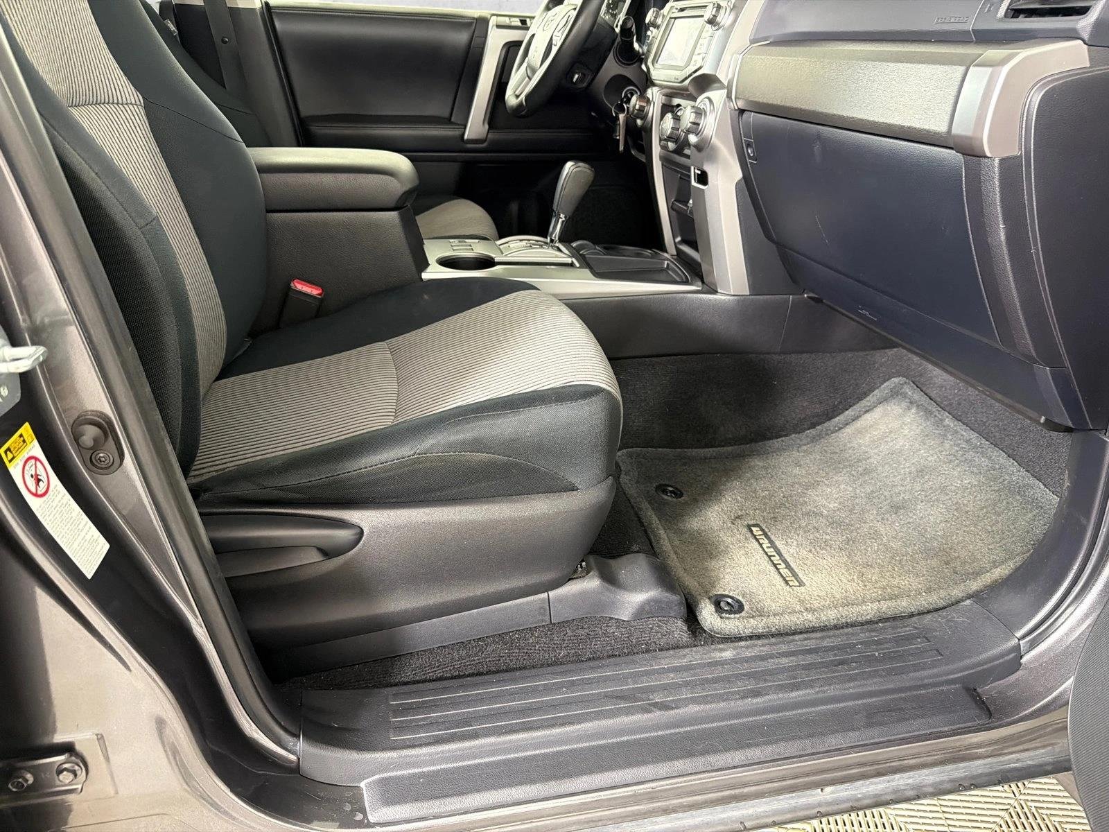 Used 2016 Magnetic Gray Metallic Toyota SR5 image 14