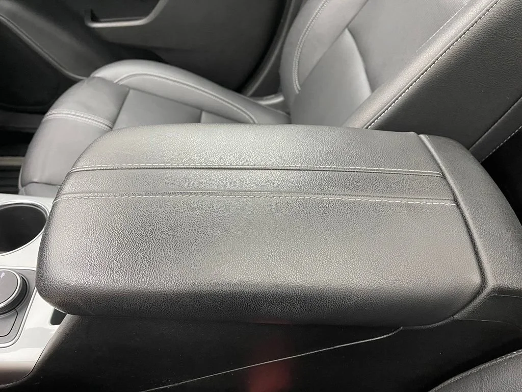 Used 2024 Summit White Chevrolet 3LT image 30