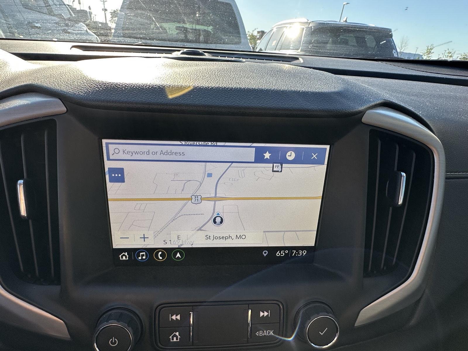 Used 2019 Graphite Gray Metallic GMC Denali image 11