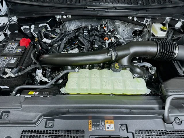 New 2026 White Ford Platinum image 26
