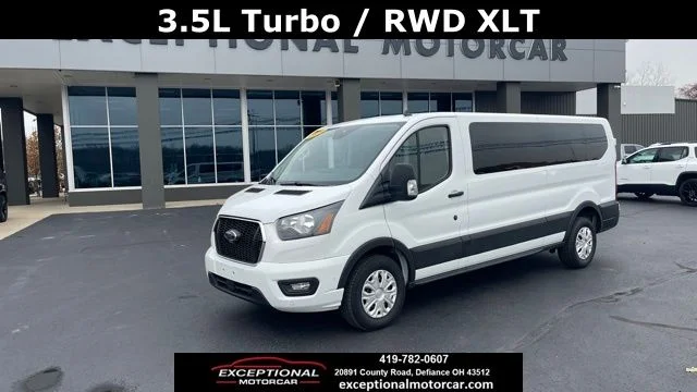 Used 2023 White Ford XLT image 1