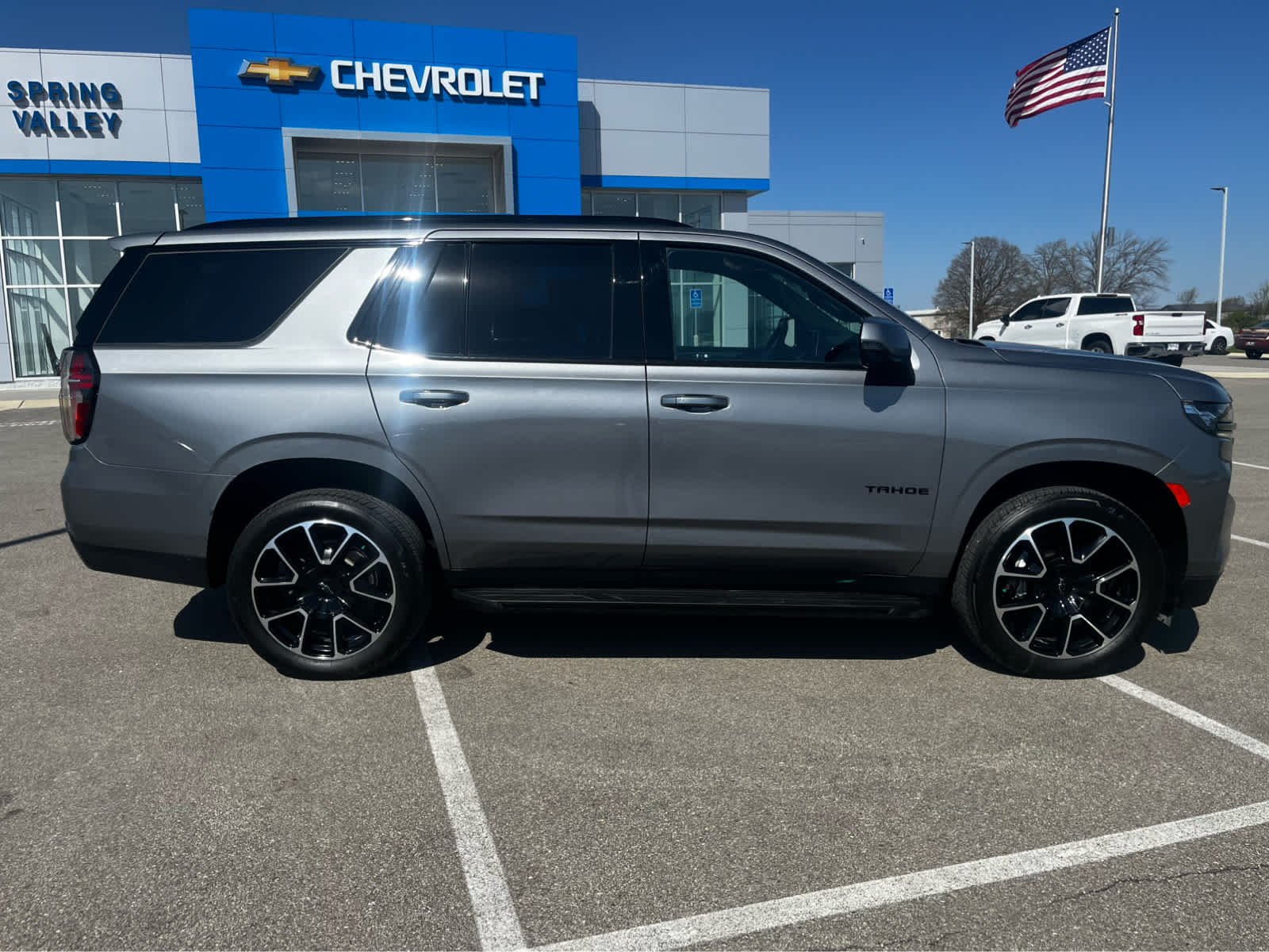 Used 2022 Chevrolet Tahoe RST with VIN 1GNSKRKD4NR205192 for sale in Spring Valley, Minnesota