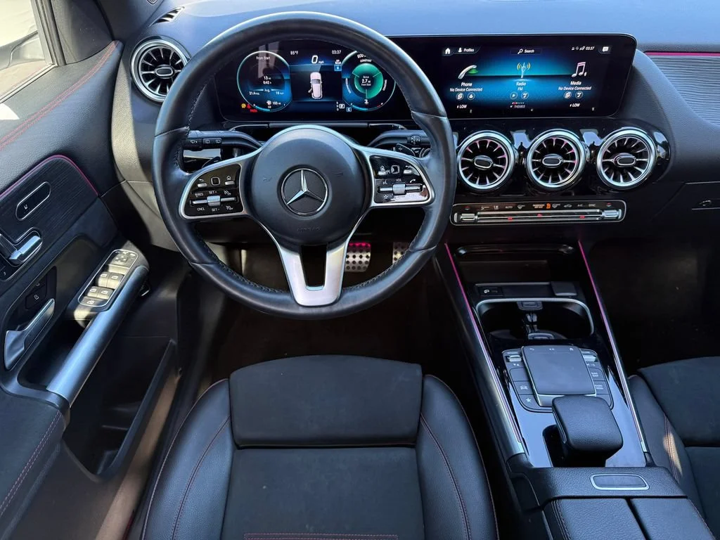 Used 2023 Polar White Mercedes-Benz GLA 250 image 19
