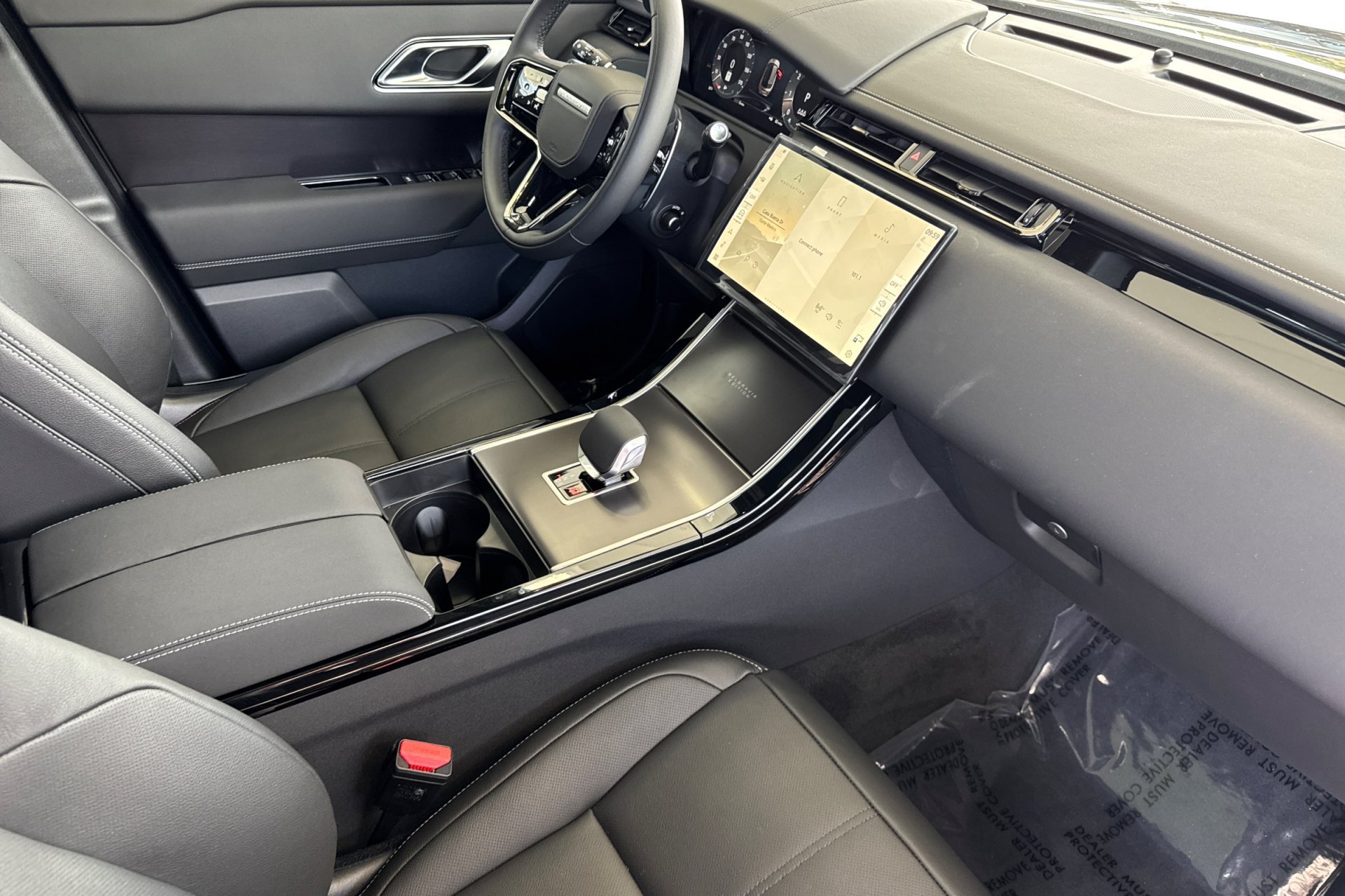 New 2026 Carpathian Grey Land Rover Belgravia Edition image 18