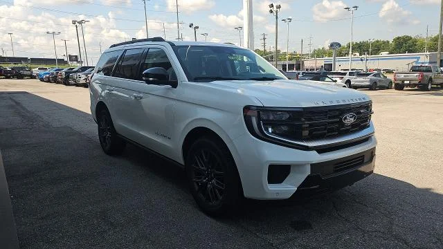 New 2027 Star White Metallic Tri-Coat Ford Platinum 4WD image 28