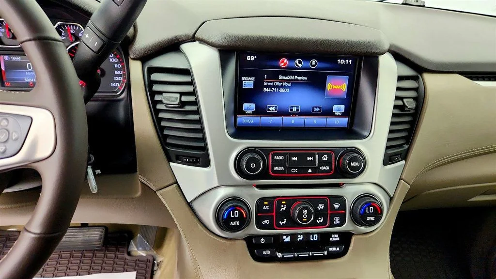 Used 2015 Onyx Black GMC 2WD 4dr SLE w/ HD Trailering Package image 18