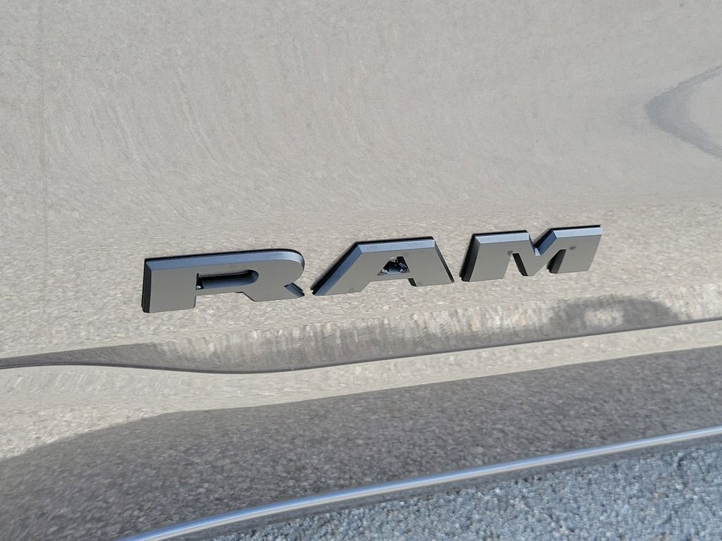 New 2026 Granite Crystal Metallic Clear-Coat Exterior Paint RAM Big Horn/Lone Star image 6