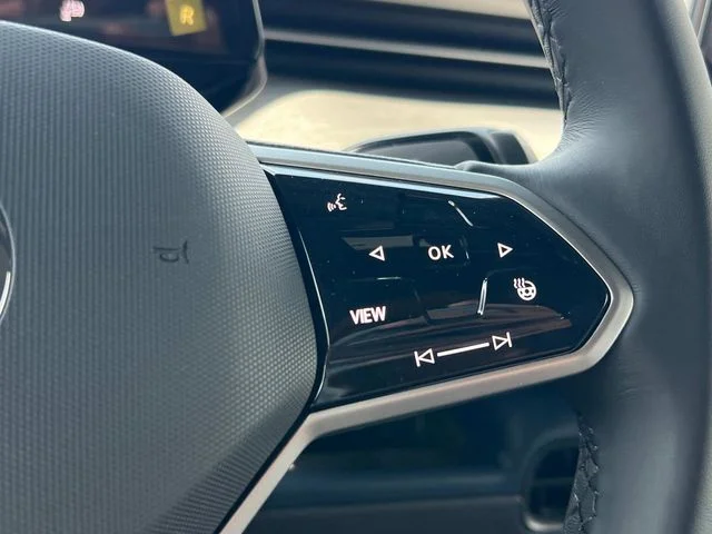 2025 Volkswagen ID. Buzz Pro S - Photo 8