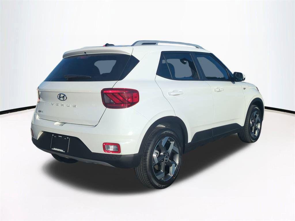 New 2026 White Hyundai SEL image 5