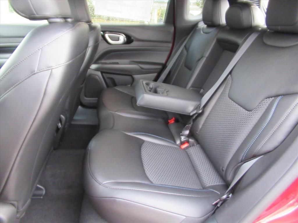 New 2026 Red Hot Pearlcoat Jeep Latitude Altitude image 26