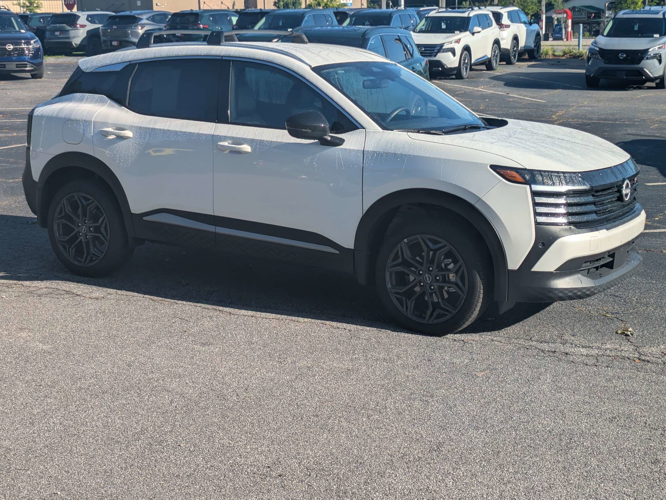 Used 2026 White Nissan SR image 1