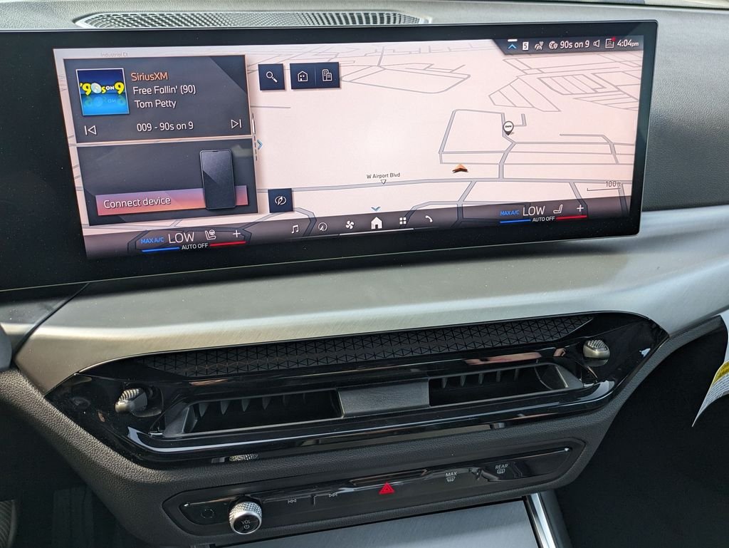2025 BMW 3 Series 330i - Photo 17