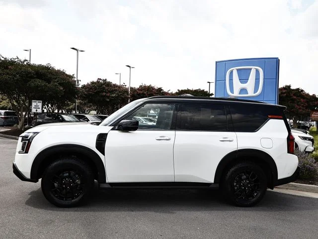 Used 2025 Aspen White/Super Black Nissan PRO-4X image 4
