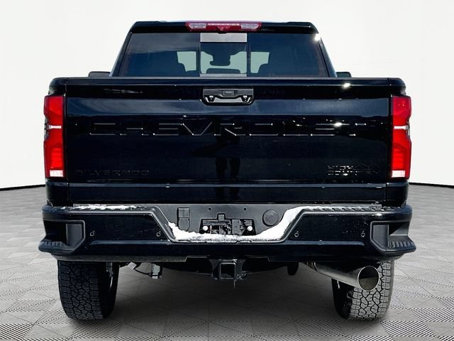 New 2026 Black Chevrolet High Country image 5