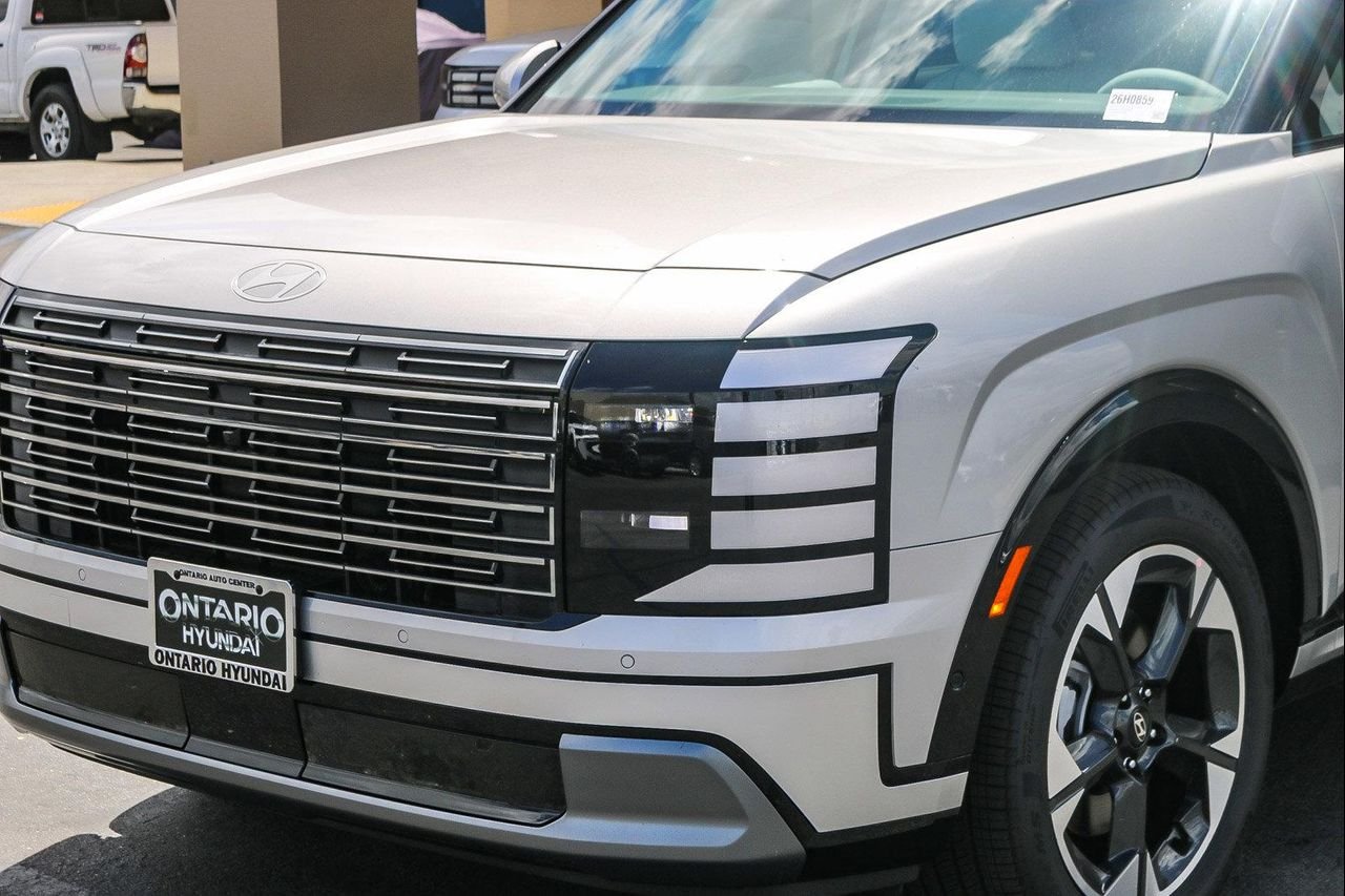 New 2026 Silver Hyundai Limited image 5