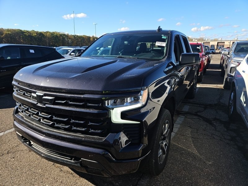 2022 Chevrolet Silverado 1500 RST photo 2