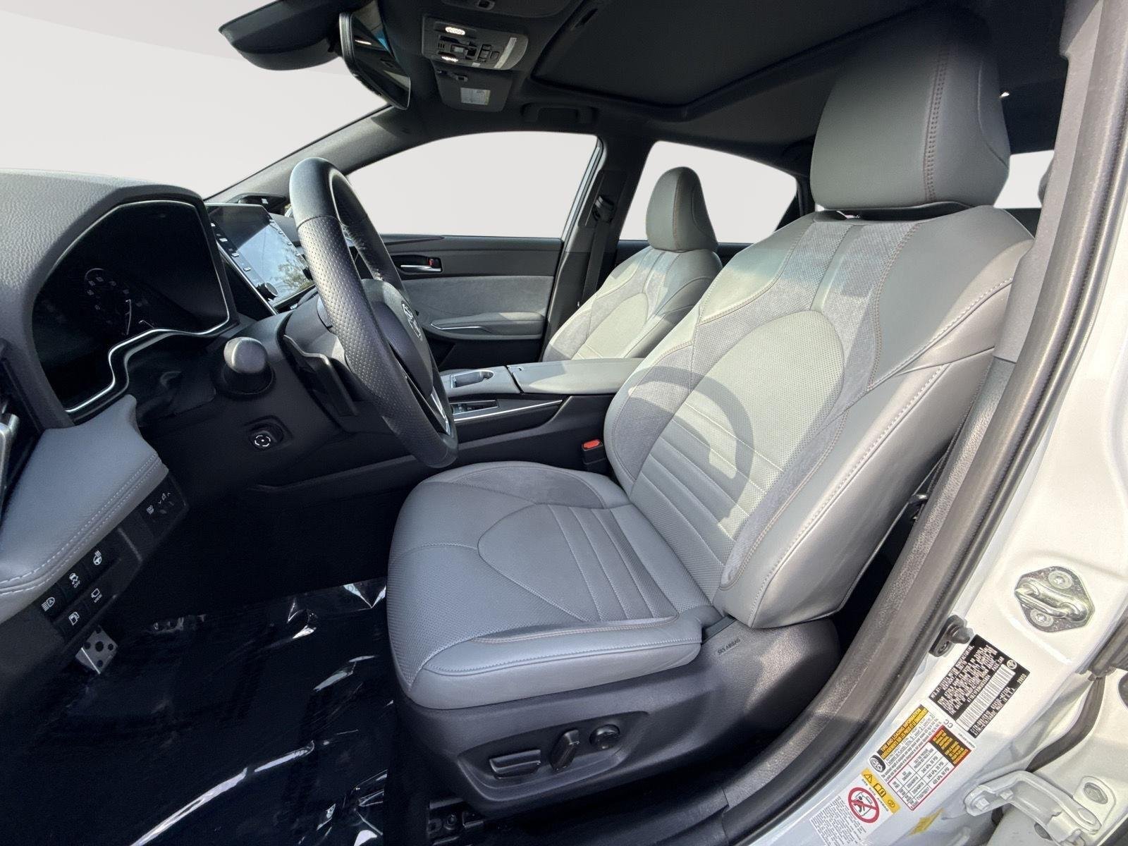 Certified Used 2019 Wind Chill Pearl Toyota Touring image 10