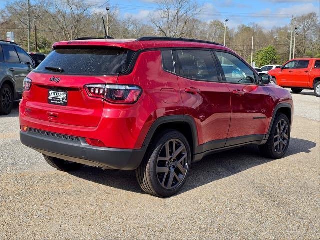 New 2026 Red Hot Pearlcoat Jeep Latitude image 8