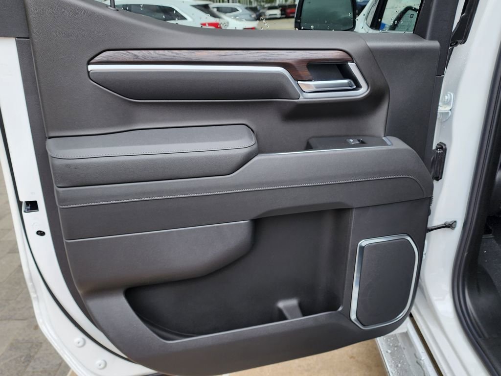 2026 GMC Sierra 1500 SLT - Photo 40