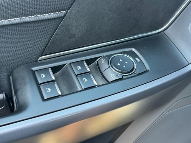 Used 2025 Oxford White Ford XLT image 21