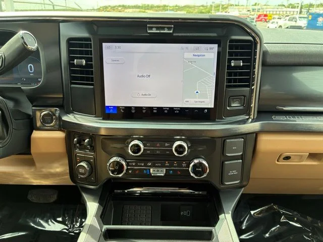 New 2026 Oxford White Ford Lariat image 11