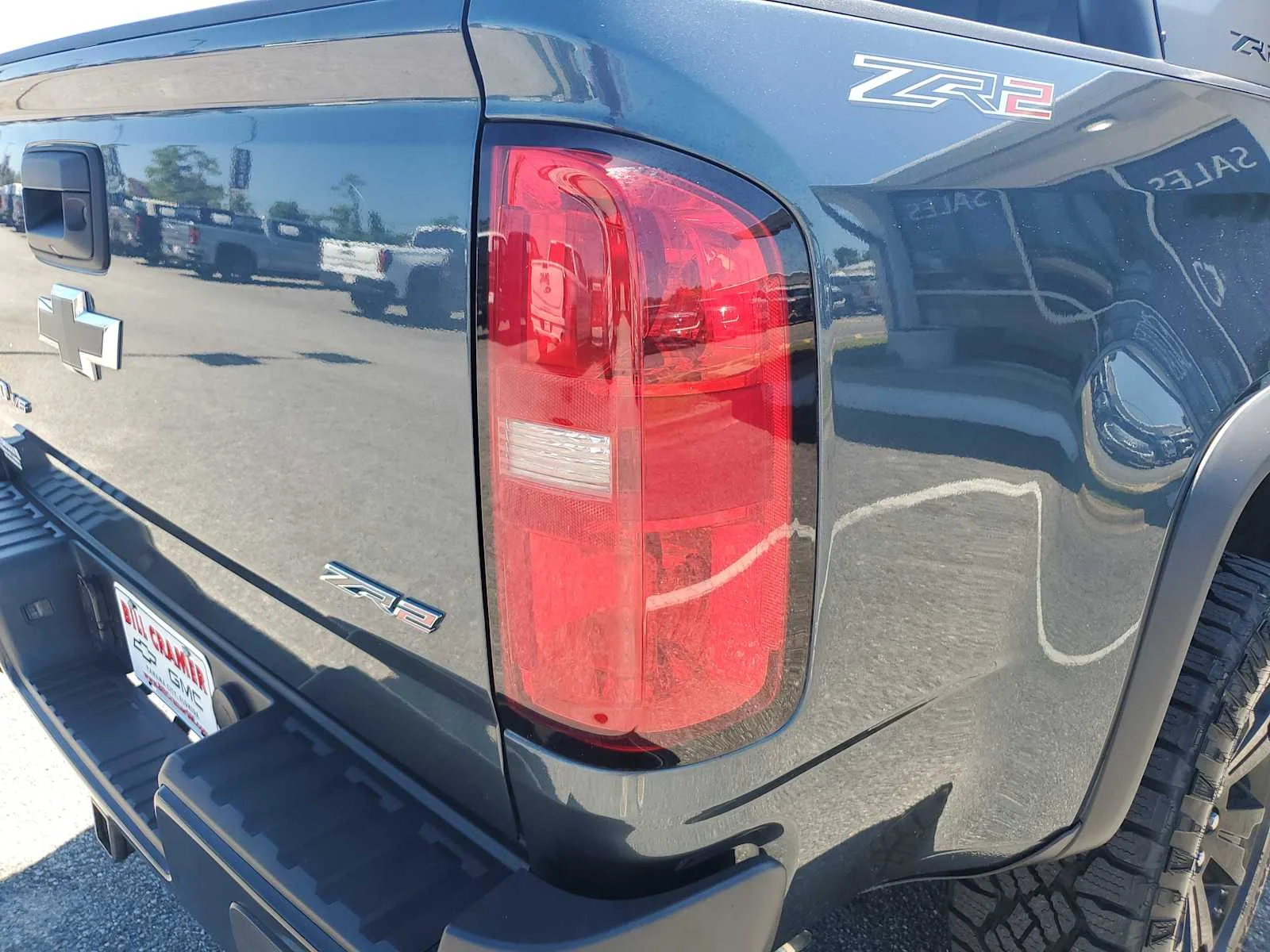 Used 2019 SHADOW GRAY METALLIC Chevrolet 4WD ZR2 image 7