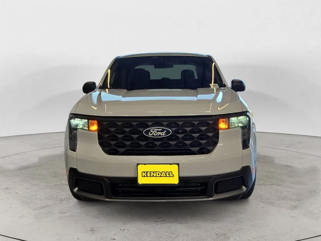 Used 2025 White Ford XLT image 2