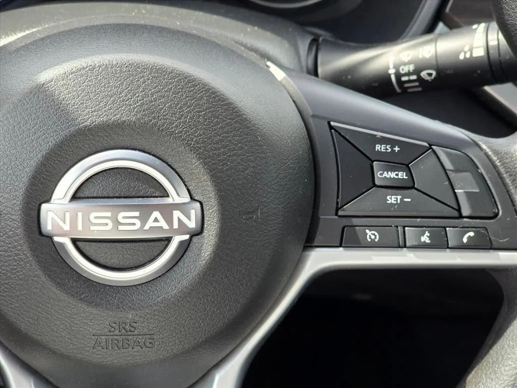 Used 2025 Black Nissan 2.5 SV image 16