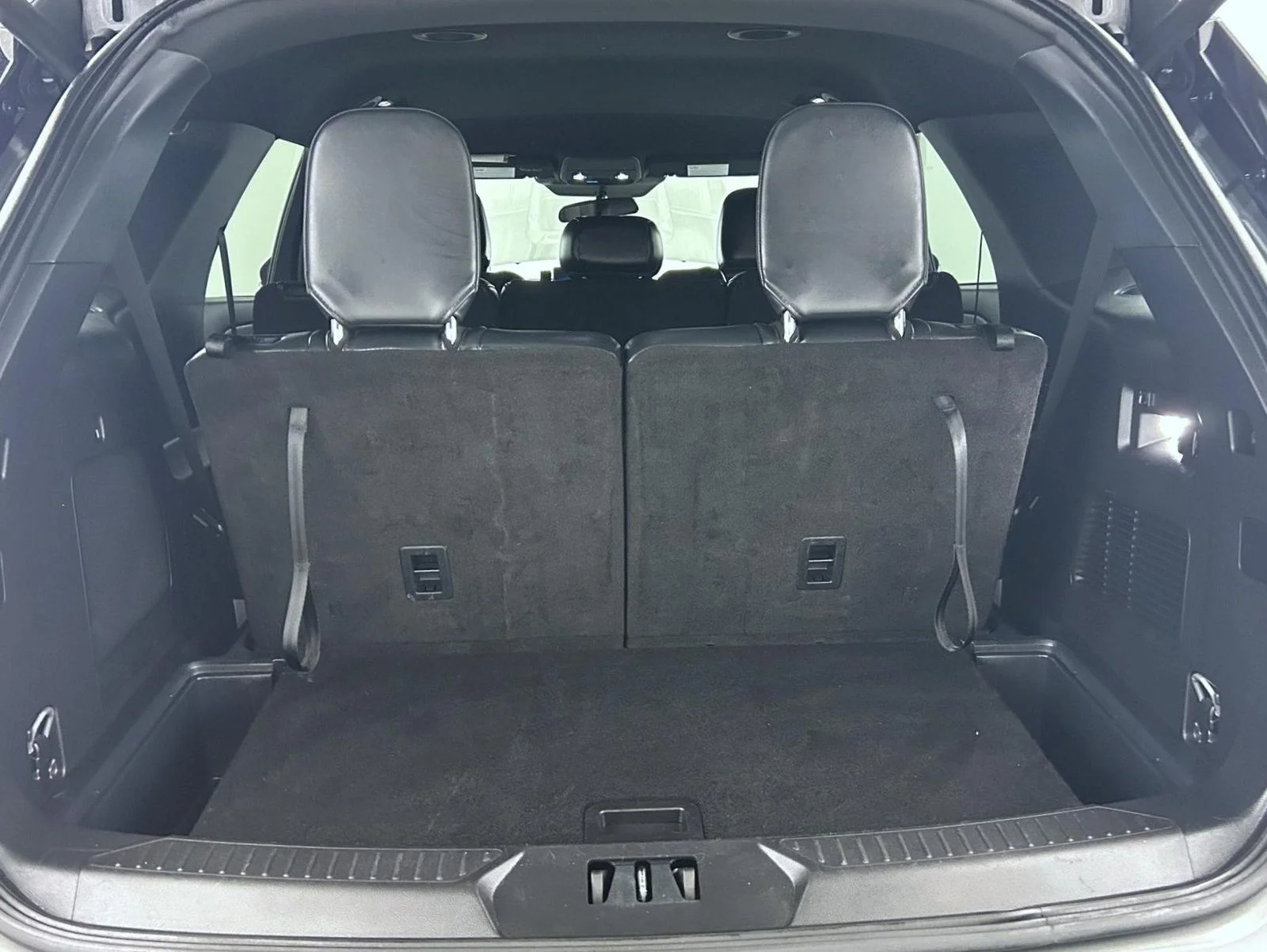 Used 2025 Gray Ford ST-Line image 23