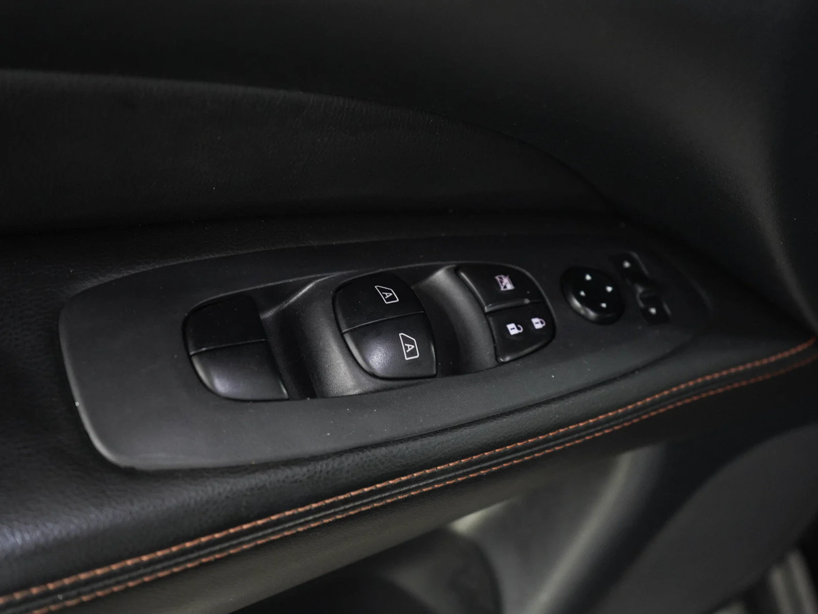 Used 2020 Magnetic Black Pearl Nissan SV image 20