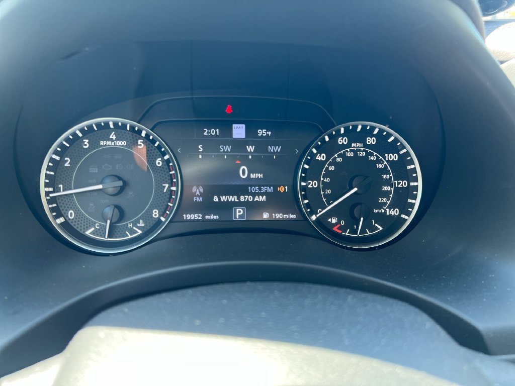 Used 2023 Black Nissan Platinum image 10