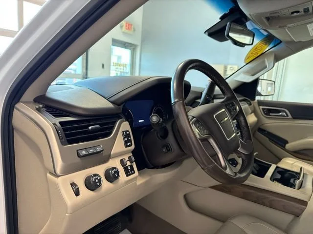 Used 2020 SUMMIT WHITE GMC Denali image 24
