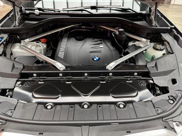 Used 2026 White BMW xDrive40i image 27