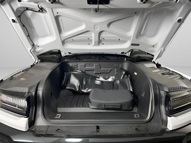 2026 GMC HUMMER EV 2X - Photo 12