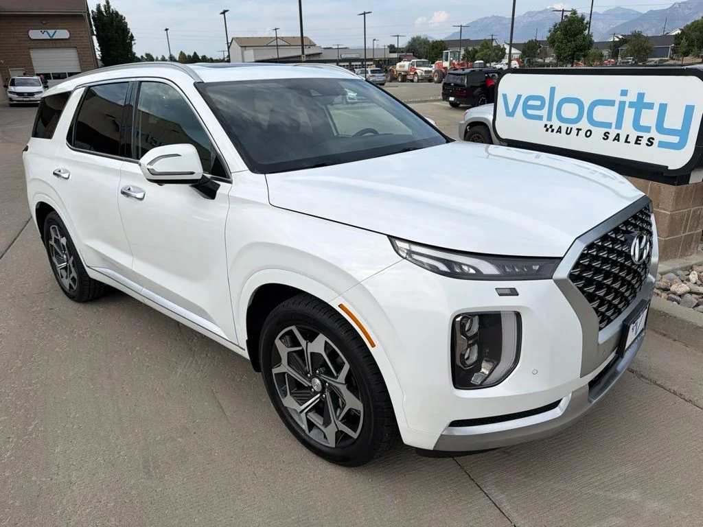 Used 2021 White Hyundai Calligraphy image 1