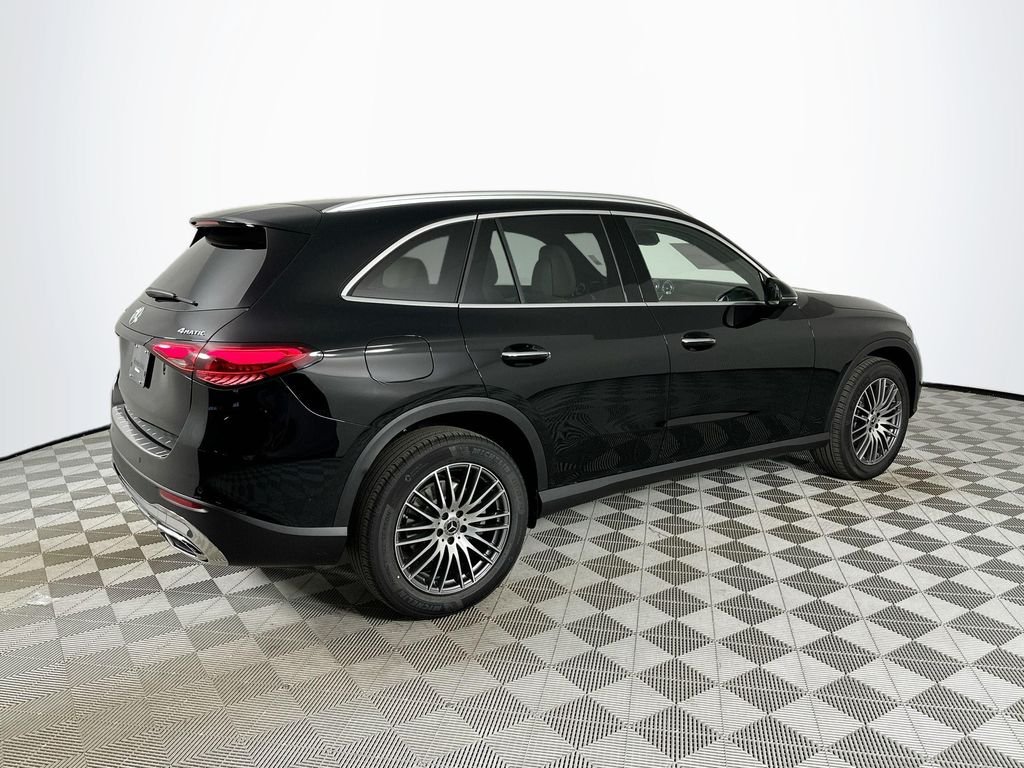 New 2026 Black Mercedes-Benz GLC 300 image 7