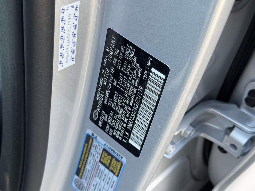 Used 2016 Silver Hyundai Eco image 25