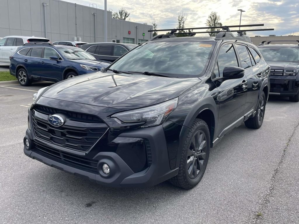 Used 2023 Crystal Black Silica Subaru Onyx Edition image 2