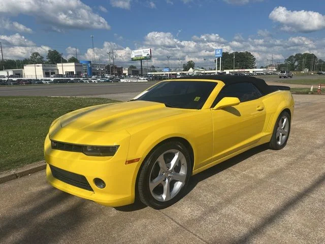 Used 2015 Yellow Chevrolet 2LT image 3