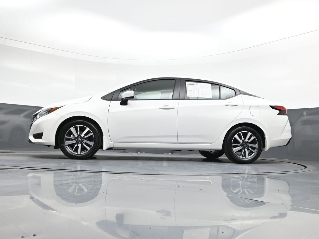 Used 2025 White Nissan 1.6 SV image 47