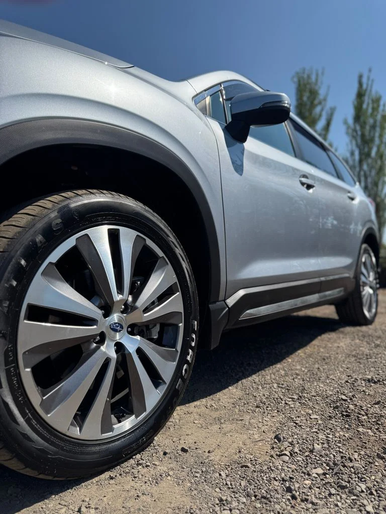 Used 2022 Silver Subaru Limited image 47