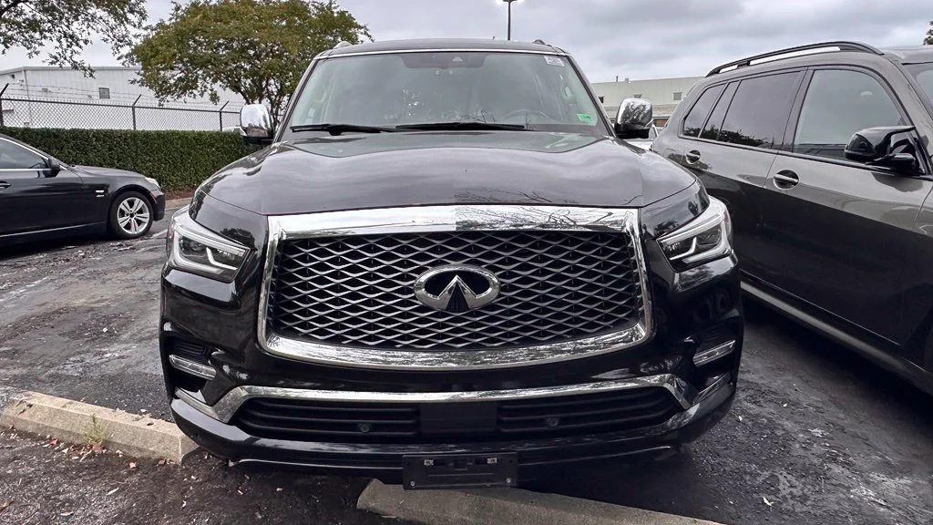 Used 2019 Black Obsidian INFINITI LUXE image 16