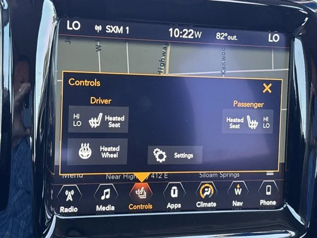 Used 2018 White Jeep Limited image 31